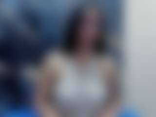 Ivonnee27's Live Sex Cam Show