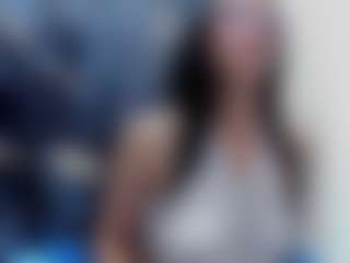 Ivonnee27's Live Sex Cam Show