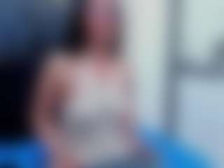 Ivonnee27's Live Sex Cam Show