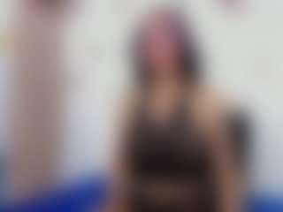 Ivonnee27's Live Sex Cam Show