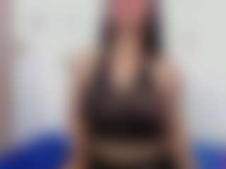 Ivonnee27's Live Sex Cam Show