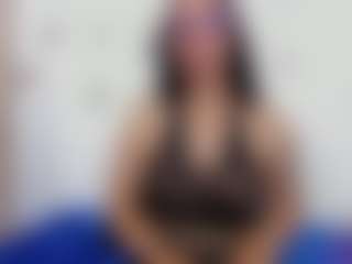 Ivonnee27's Live Sex Cam Show
