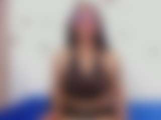 Ivonnee27's Live Sex Cam Show