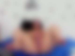 Ivonnee27's Live Sex Cam Show