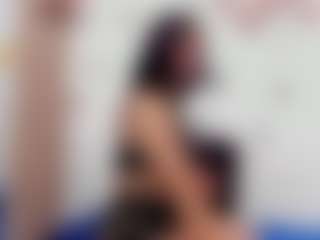 Ivonnee27's Live Sex Cam Show