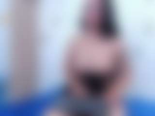 Ivonnee27's Live Sex Cam Show