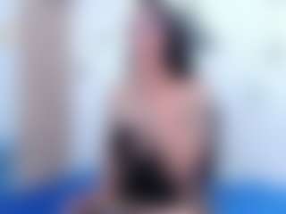 Ivonnee27's Live Sex Cam Show