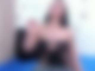 Ivonnee27's Live Sex Cam Show