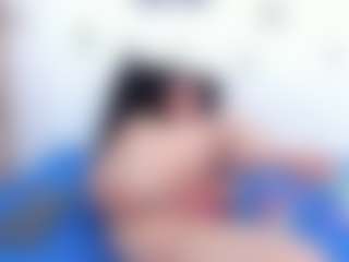 Ivonnee27's Live Sex Cam Show