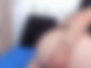 Ivonnee27's Live Sex Cam Show