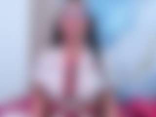 Live cam show with Ivonnee27 - Camel Toe on slutload