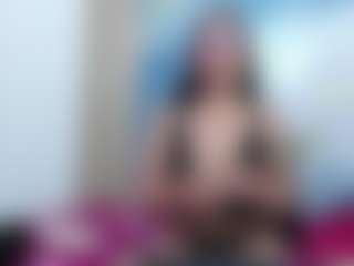 Ivonnee27's Live Sex Cam Show