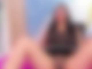 Ivonnee27's Live Sex Cam Show