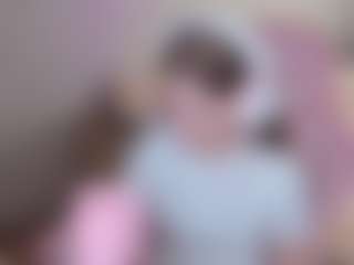 Julia's Live Sex Cam Show