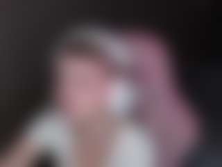 Julia's Live Sex Cam Show