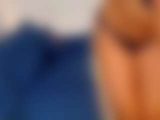 Louise-Flowers's Live Sex Cam Show