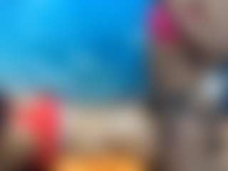 MiniSeduction MILF webcam performer live streaming