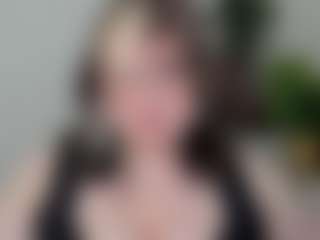 Live cam show with OpheliaLush - Fantasy on liverealitysex.com