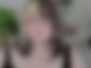 Live cam show with OpheliaLush - Mistress on Mixed Magazine Live
