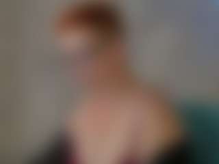 RavenChanny's Live Sex Cam Show