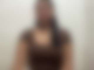 Live cam show with Rosa - New Brown Eyes on Uber Horny