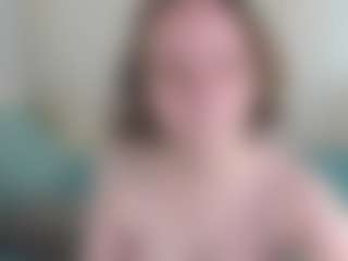 Live cam show with Tara-Linn - Camel Toe on Dolls Live