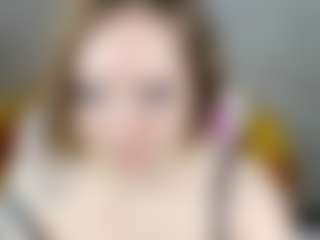 Live cam show with Tara-Linn - College Brown Hair on Camming Site