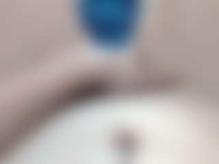 Lia's Live Sex Cam Show