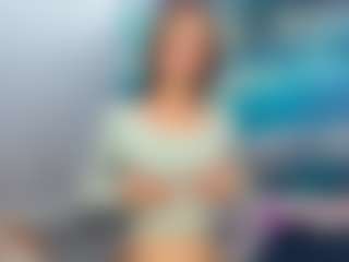 Live cam show with Lia - Moaning on livesuperchat.net