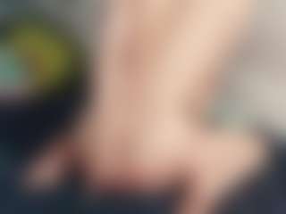 Lia's Live Sex Cam Show