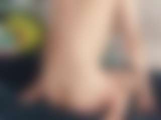 Lia's Live Sex Cam Show