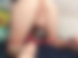 Live cam show with Lia - Skinny on CamSodaAdn