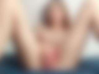 Lia's Live Sex Cam Show