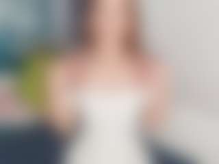 Live cam show with Lia - Moaning on SxyPornLive