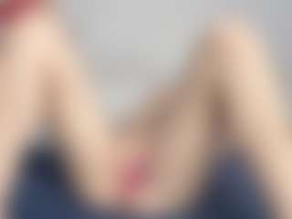 Live cam show with Lia - Red Hair on TeamSkeetLive