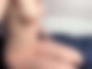 Live cam show with Lia - Toys Teen (18+) on xplaylive.com