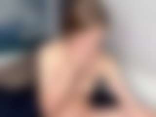 Lia's Live Sex Cam Show