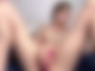 Live cam show with Lia - Slap on xplaylive.com