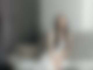Live cam show with AlvinaSpano - American Petite on AdultVida.com | united states