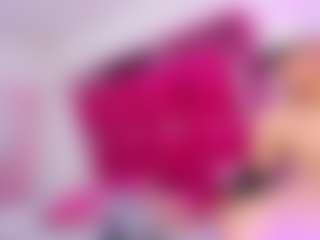 Live cam show with andrea-cutte - Toys on CamClone