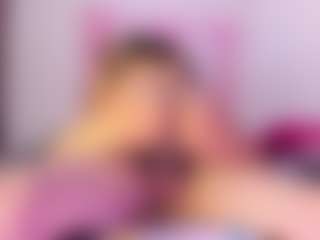 Live cam show with andrea-cutte - BBW on Stripli.com