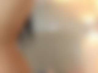 ARISSDELUNA's Live Sex Cam Show