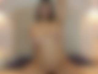 ARISSDELUNA's Live Sex Cam Show