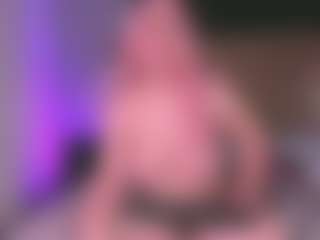 Live cam show with Barbara - Tease BBW on SmokeAndPoke