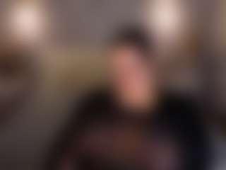 Live cam show with Kity-Mooree - Ass Clapping on Camsoda