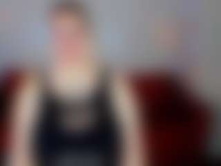 Live cam show with Kity-Mooree - Moaning on StripNow
