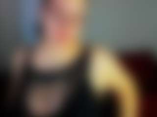 Kity-Mooree's Live Sex Cam Show