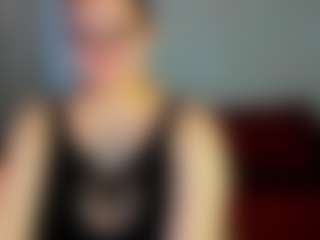 Live cam show with Kity-Mooree - Chubby on camgirlchat.live