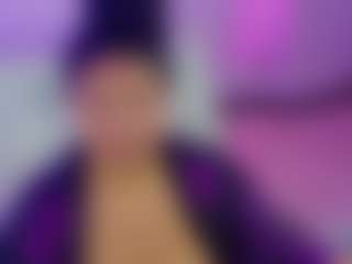 Live cam show with valeriawinther - Skinny on Camsoda