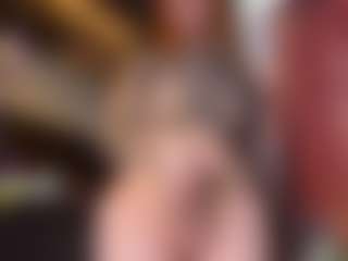 Live cam show with vynilaforever - Smoking on Milfs Live